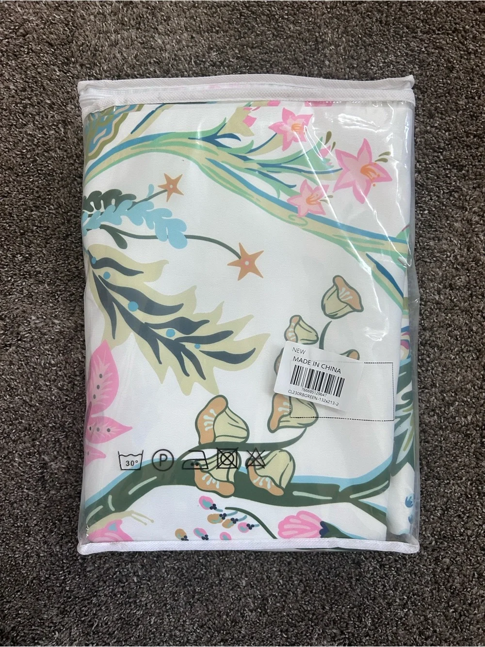 NWT Floral Botanical Curtain Panels in White, Pink & Green 52” x 84”